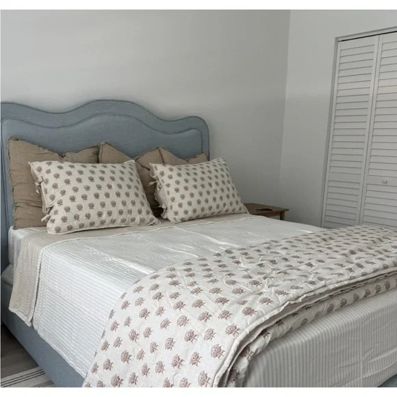 Studio McGee F/Q Lofty Slub Woodblock Floral Print Quilt Off White/ Mauve - Picture 5 of 12